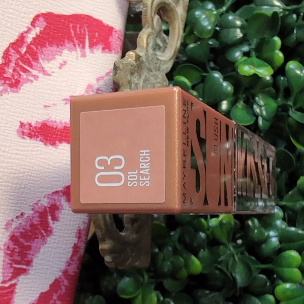 Lippy Lip Makeup Lot - Picture 9 of 16